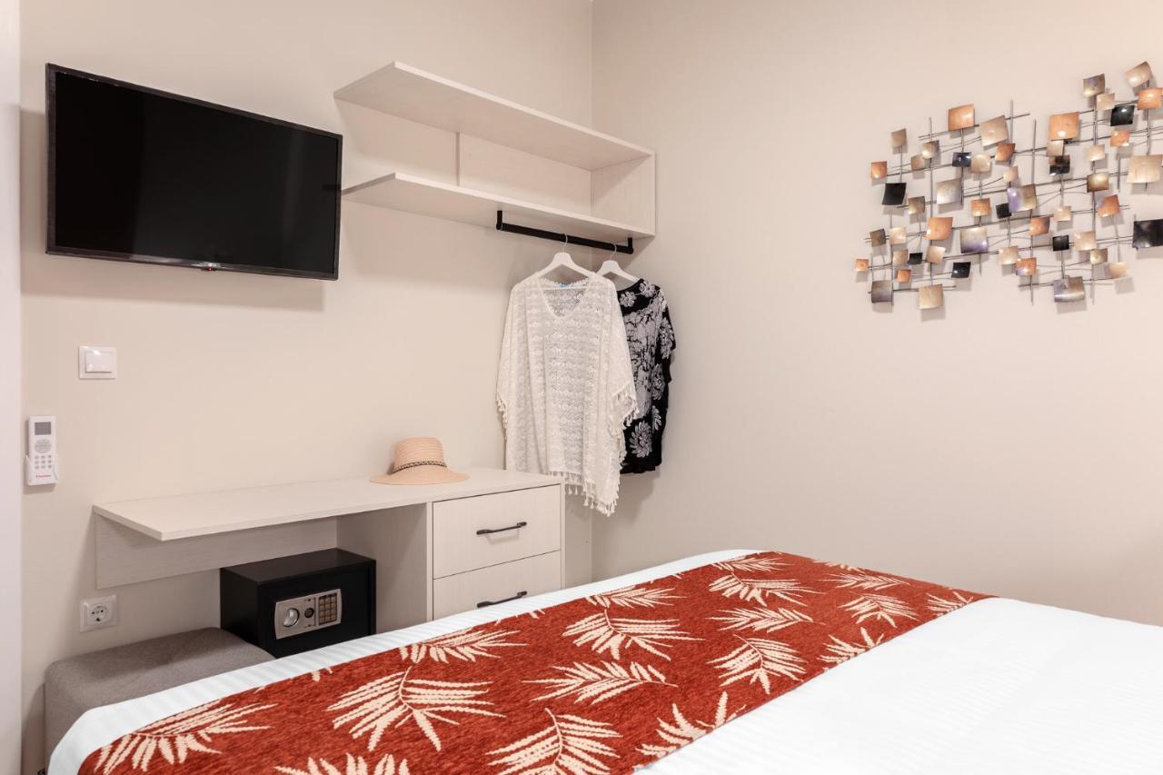 Corali Suites Andros Μπατσί Εξωτερικό φωτογραφία