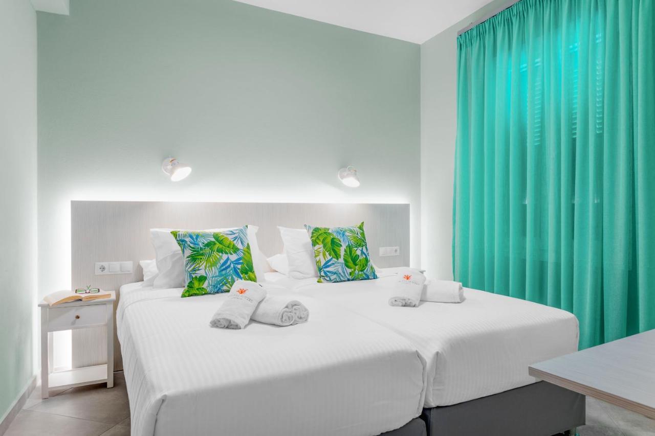 Corali Suites Andros Μπατσί Εξωτερικό φωτογραφία
