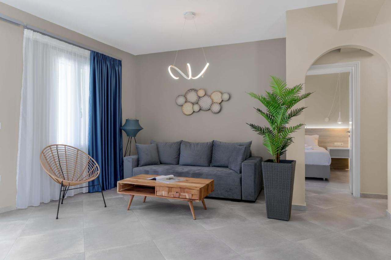 Corali Suites Andros Μπατσί Εξωτερικό φωτογραφία