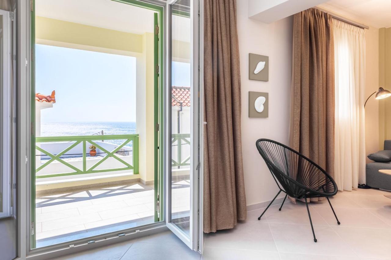 Corali Suites Andros Μπατσί Εξωτερικό φωτογραφία